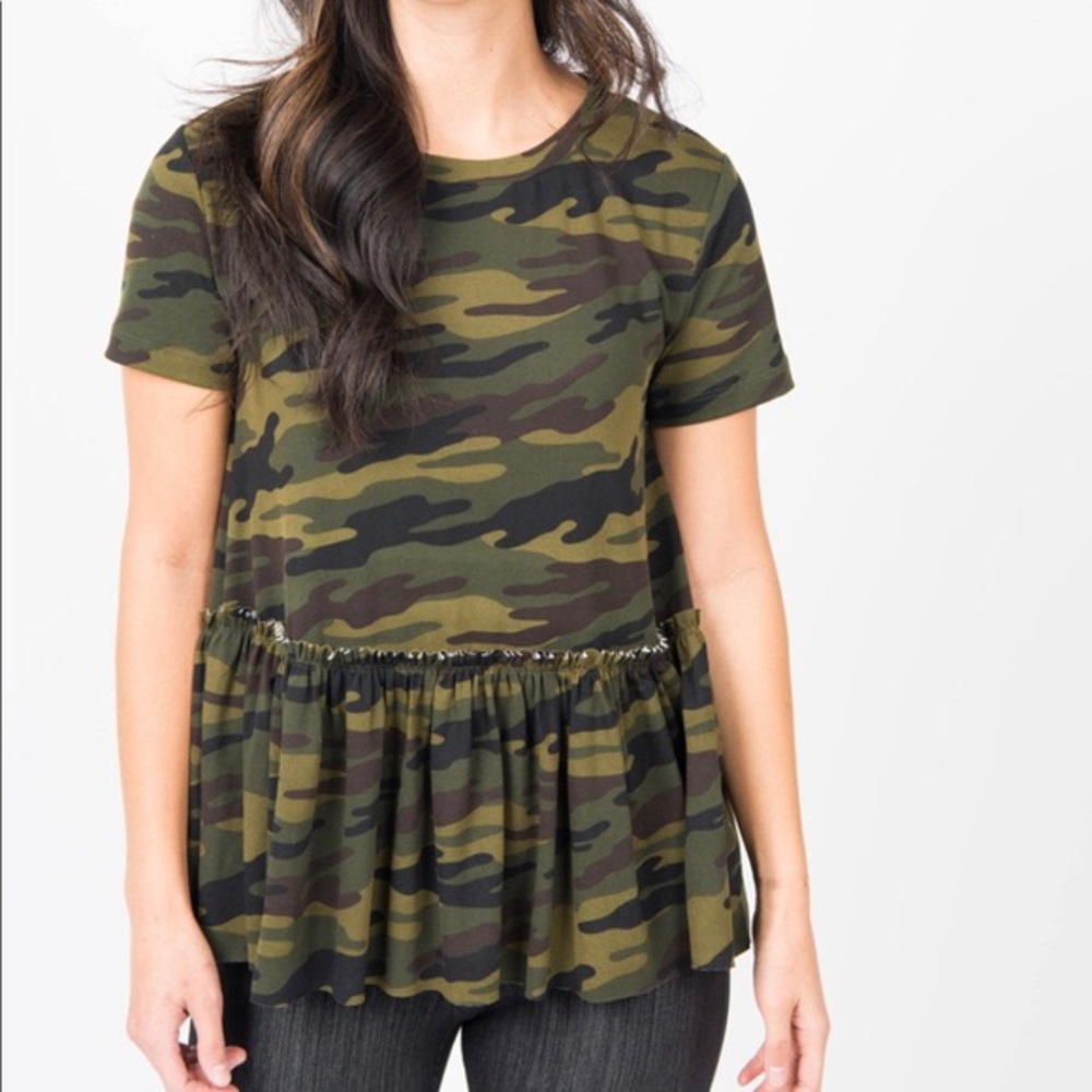 Agnes & Dora camo relaxed ruffle top